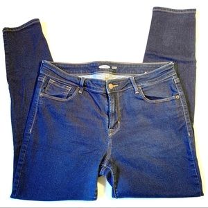 Old Navy Rockstar super skinny jeans